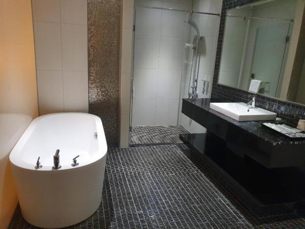 Grand Crystal Hotel Χσιντσού Εξωτερικό φωτογραφία
